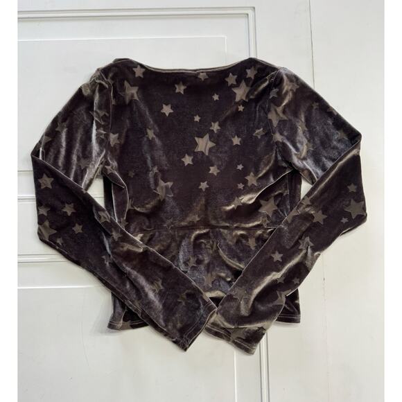 Out From Under Urban Outfitters Long Sleeve Sheer Stars Crop Top Size S Velvet - Picture 7 of 7